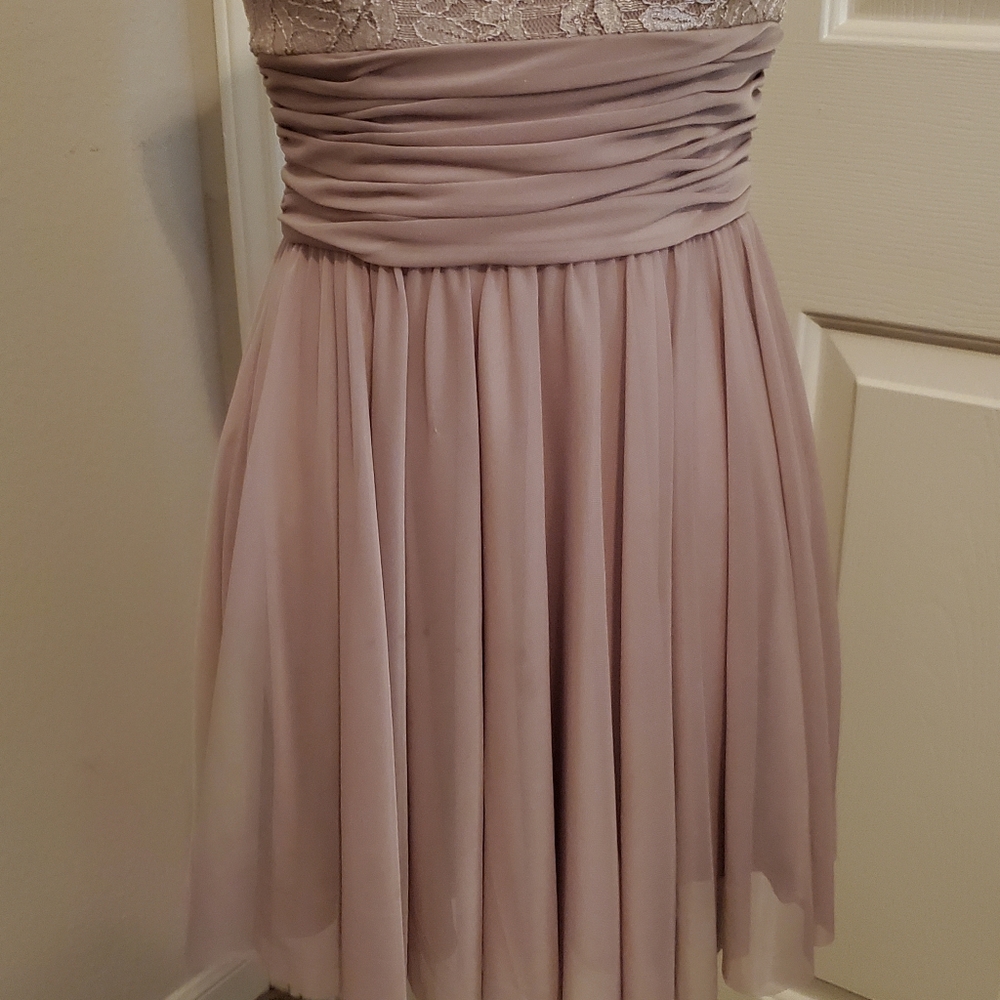 Semi-Formal dress - Picture 3 of 9